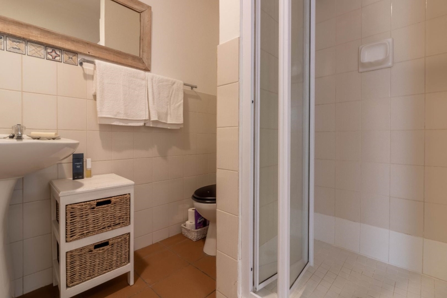 To Let 2 Bedroom Property for Rent in Devils Peak Western Cape